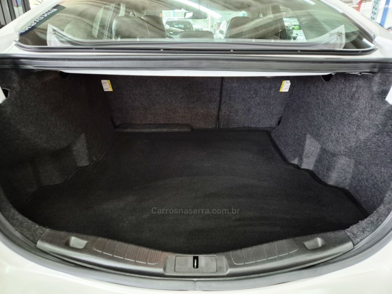 FORD - FUSION - 2014 - Branca