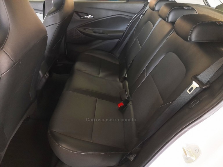 CHEVROLET - ONIX - 2022 - Branca