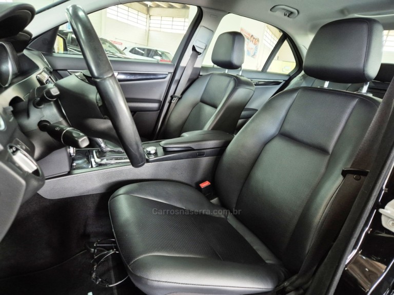 MERCEDES-BENZ - C 180 - 2012 - Preta