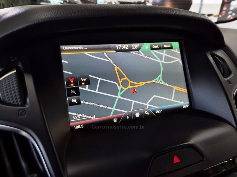 FORD - FOCUS - 2016 - Branca