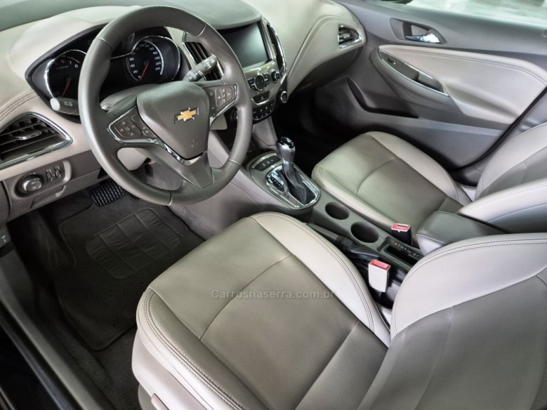 CHEVROLET - CRUZE - 2018 - Vermelha