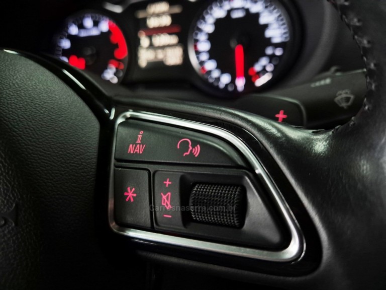 AUDI - A3 - 2016 - Branca