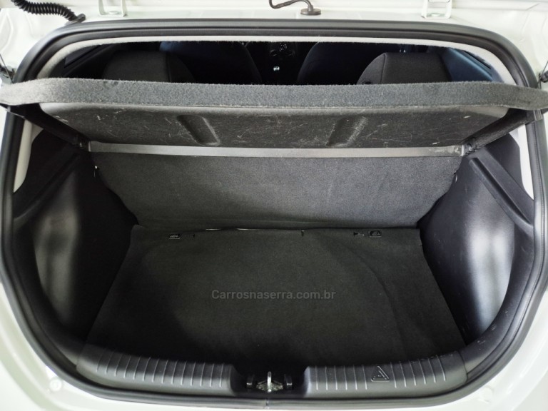 HYUNDAI - HB20 - 2015 - Branca