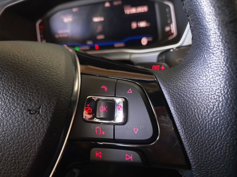 VOLKSWAGEN - T-CROSS - 2020 - Preta