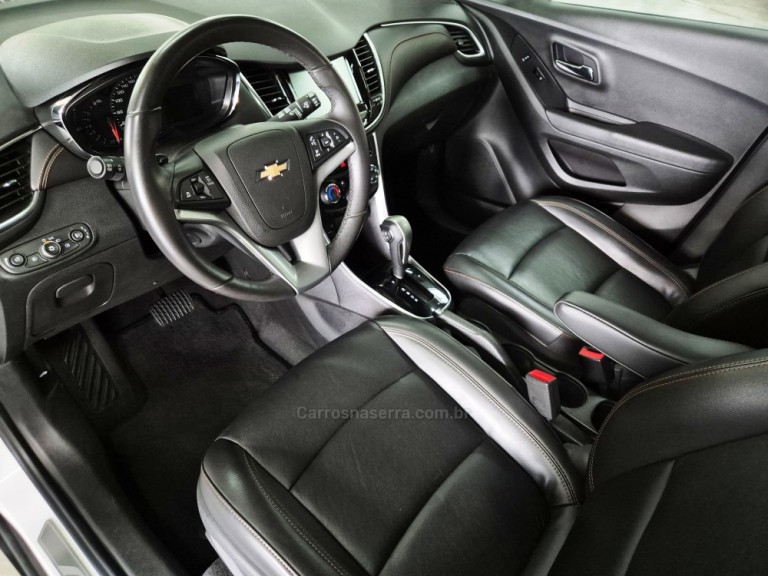 CHEVROLET - TRACKER - 2018 - Branca