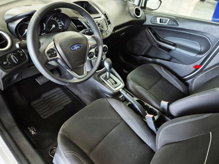 FORD - FIESTA - 2016 - Branca