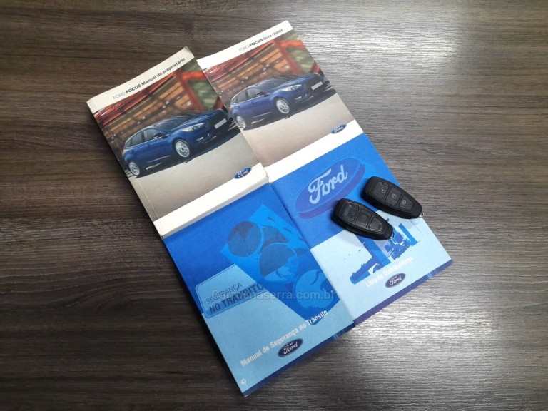 FORD - FOCUS - 2016 - Azul