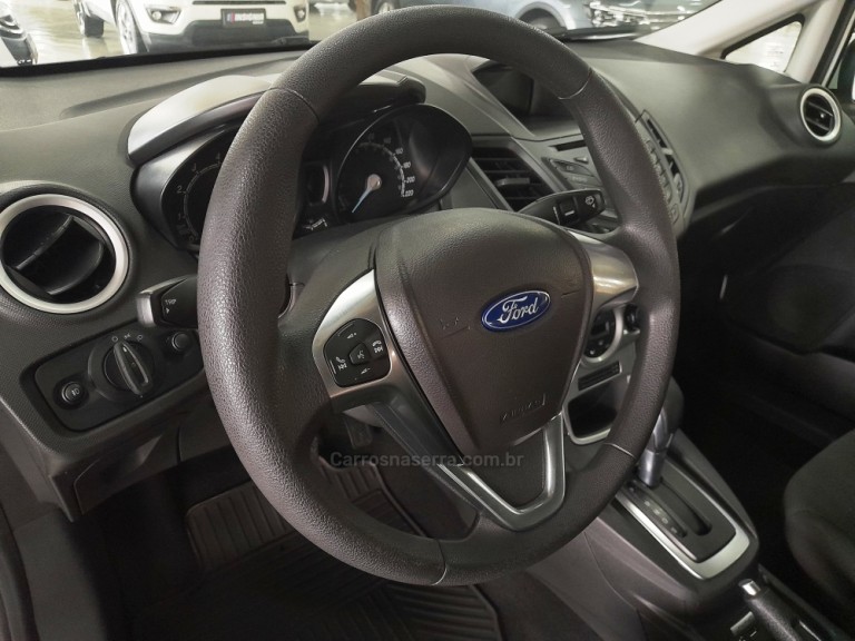 FORD - FIESTA - 2016 - Branca
