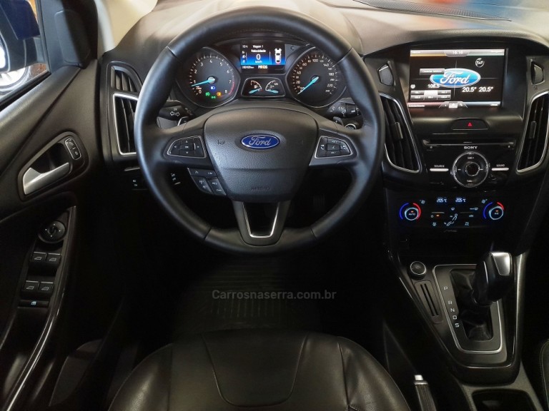FORD - FOCUS - 2016 - Azul