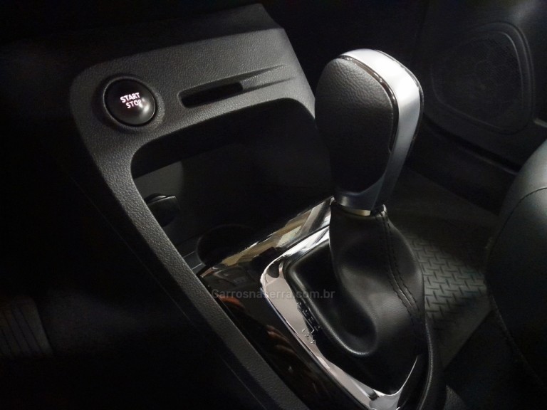 RENAULT - CAPTUR - 2019 - Vermelha