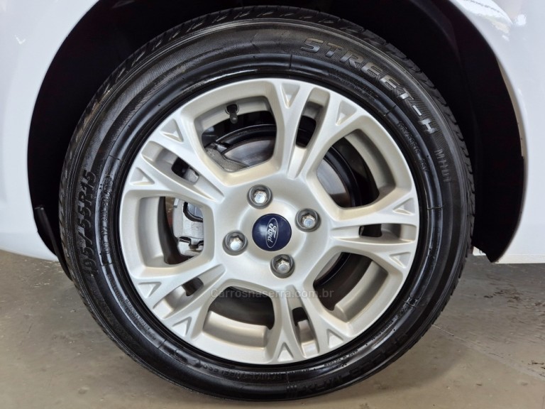 FORD - FIESTA - 2016 - Branca