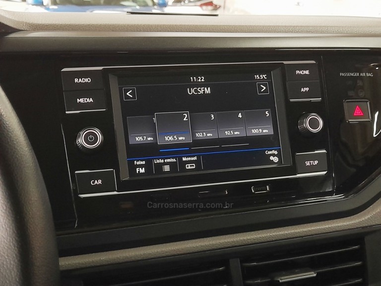 VOLKSWAGEN - POLO - 2018 - Prata