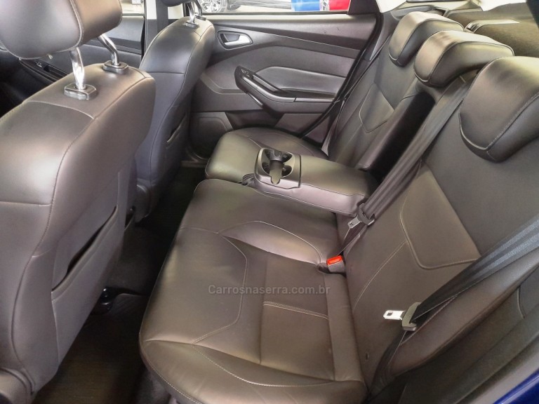 FORD - FOCUS - 2016 - Azul