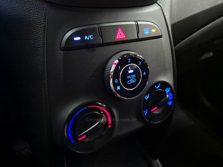 HYUNDAI - HB20 - 2015 - Branca