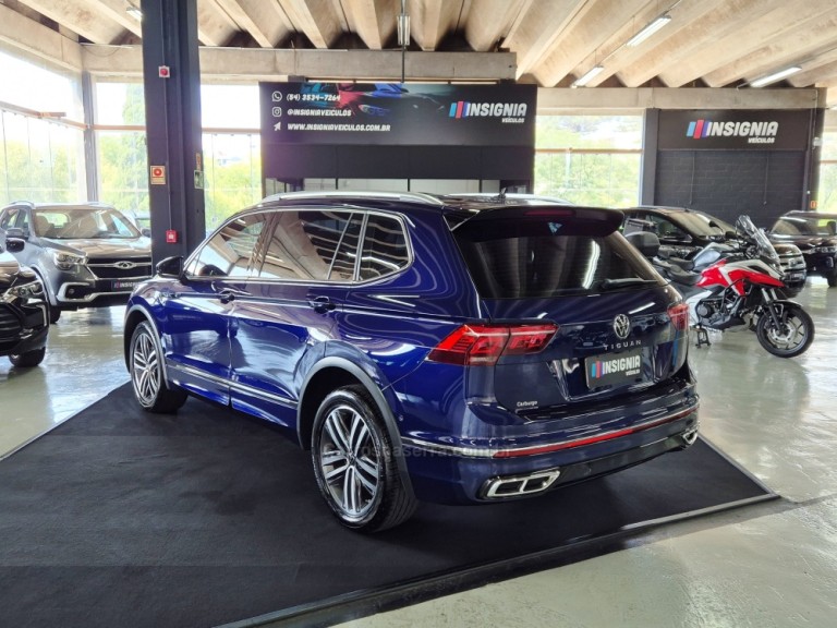 VOLKSWAGEN - TIGUAN - 2024 - Azul
