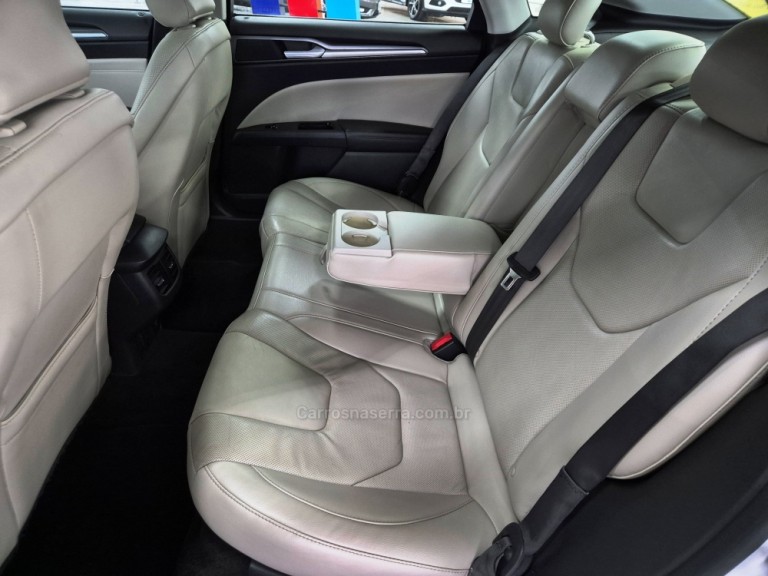 FORD - FUSION - 2015 - Branca