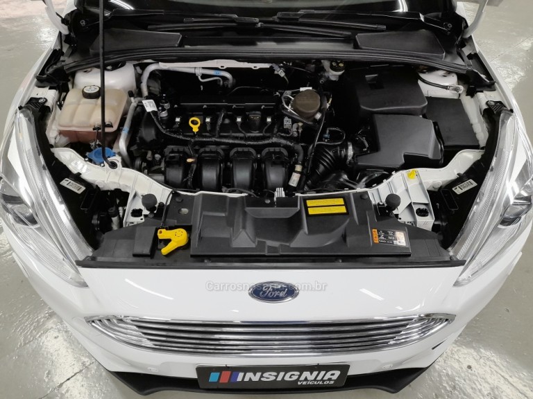 FORD - FOCUS - 2018 - Branca