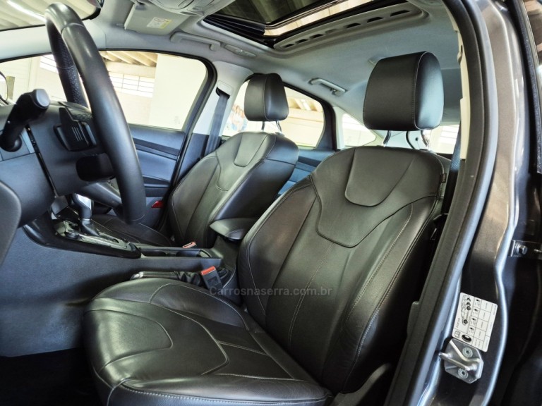 FORD - FOCUS - 2019 - Cinza