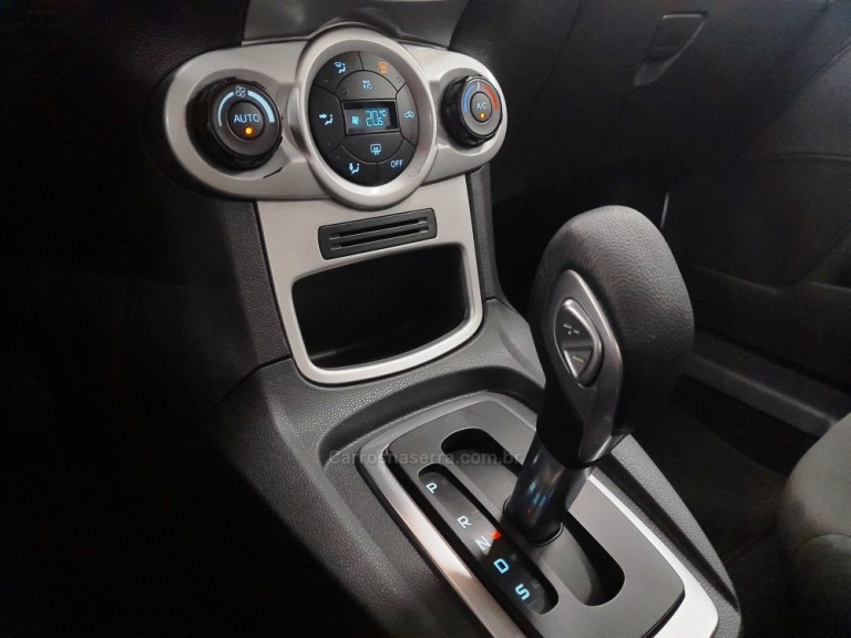 FORD - FIESTA - 2016 - Branca