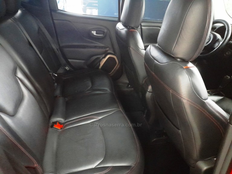 JEEP - RENEGADE - 2016 - Vermelha