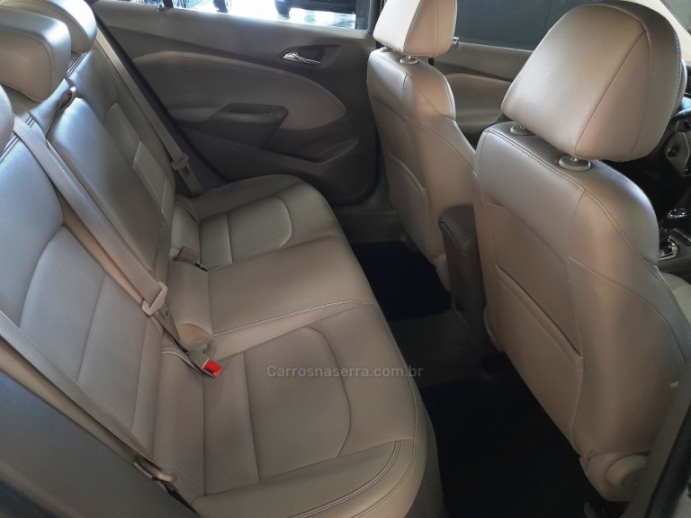 CHEVROLET - CRUZE - 2017 - Prata