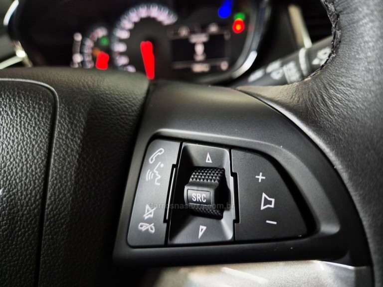 CHEVROLET - TRACKER - 2018 - Branca