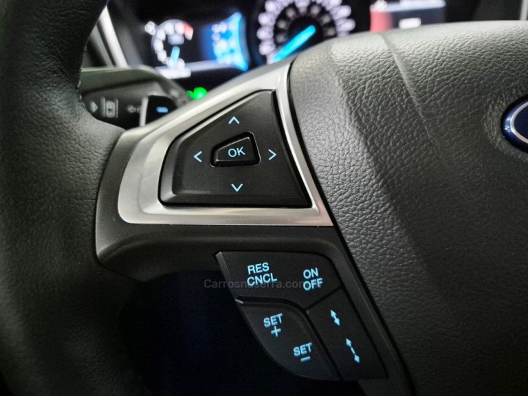 FORD - FUSION - 2015 - Branca