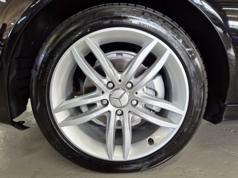 MERCEDES-BENZ - C 180 - 2012 - Preta