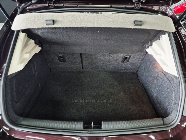 CHEVROLET - CRUZE - 2018 - Vermelha