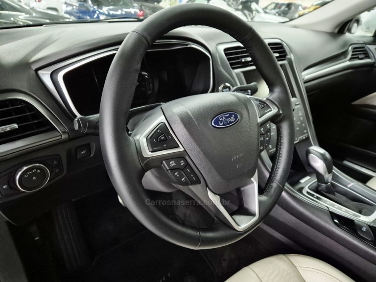 FORD - FUSION - 2015 - Branca