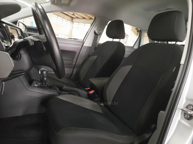 VOLKSWAGEN - POLO - 2018 - Prata