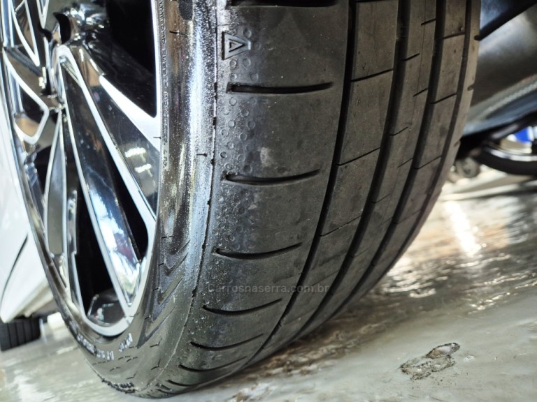 VOLKSWAGEN - POLO - 2023 - Branca