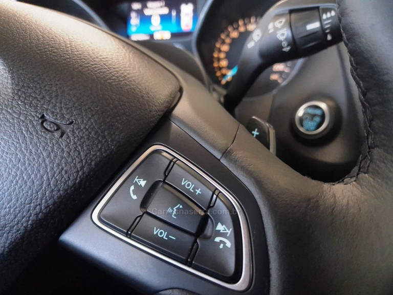 FORD - FOCUS - 2016 - Azul