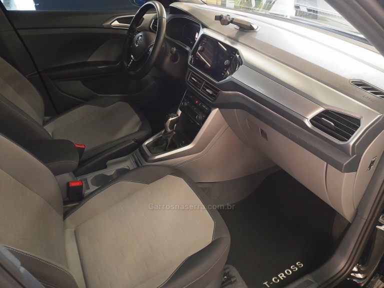 VOLKSWAGEN - T-CROSS - 2020 - Preta