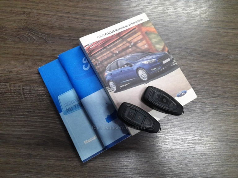 FORD - FOCUS - 2018 - Branca