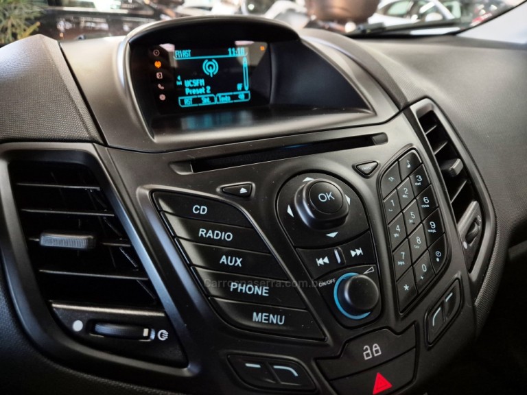 FORD - FIESTA - 2016 - Branca