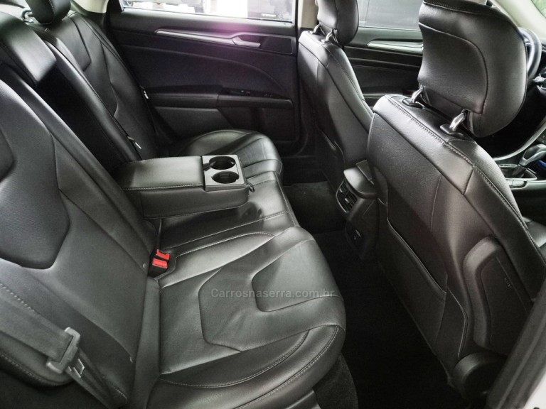 FORD - FUSION - 2014 - Branca