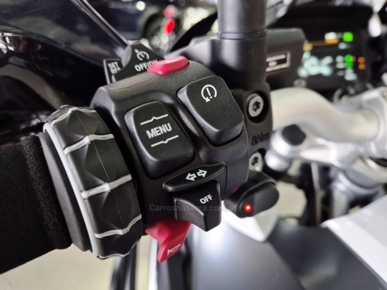 BMW - R 1250 - 2024 - Branca