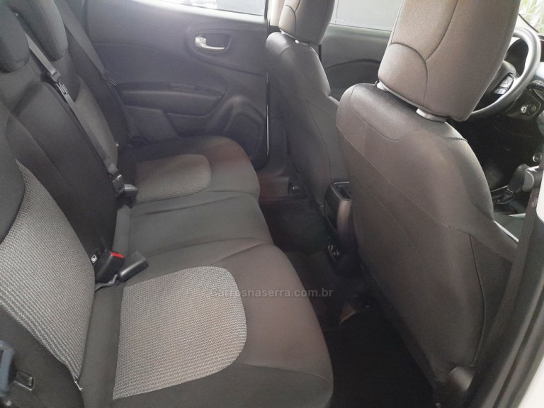 FIAT - TORO - 2022 - Branca