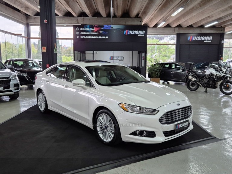 FORD - FUSION - 2015 - Branca