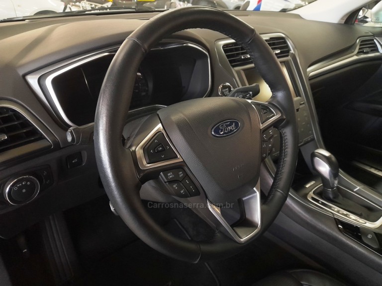 FORD - FUSION - 2015 - Prata
