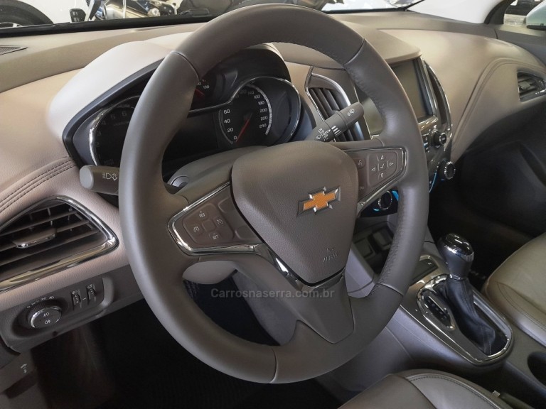 CHEVROLET - CRUZE - 2017 - Prata