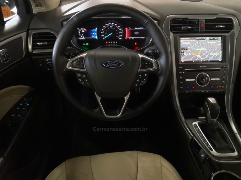 FORD - FUSION - 2016 - Branca