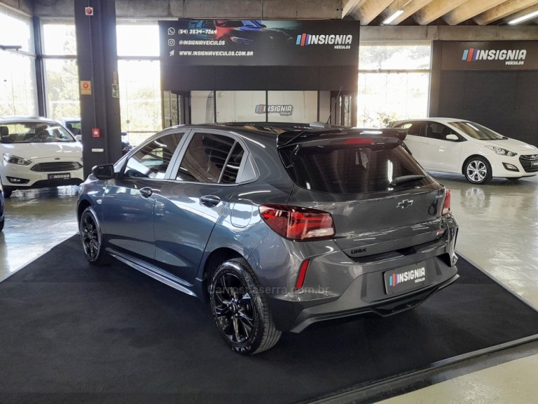 CHEVROLET - ONIX - 2024 - Cinza