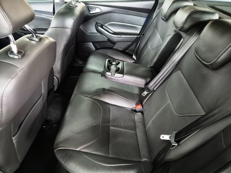 FORD - FOCUS - 2016 - Azul