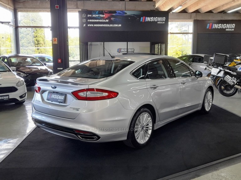 FORD - FUSION - 2015 - Prata