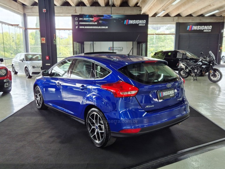 FORD - FOCUS - 2016 - Azul
