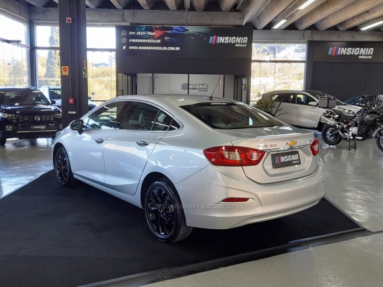 CHEVROLET - CRUZE - 2017 - Prata