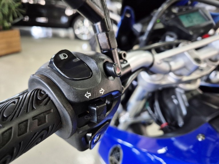 YAMAHA - XT - 2005 - Azul