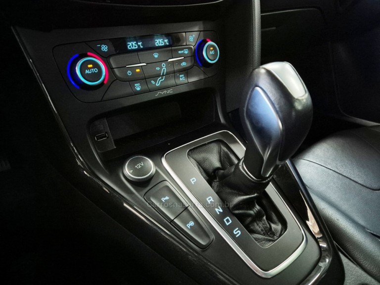 FORD - FOCUS - 2019 - Cinza